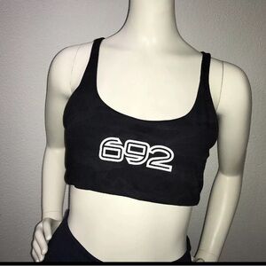 Vuori Yosemite Bra Size Medium 692 Graphic Tone On Tone Camo Print Black